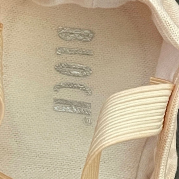 Bloch | Shoes | Bloch Performa Ballet Shoes Stretch Canvas S284l ...